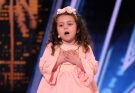 💖✨( V . P )💖✨This 5-Year-Old Girl Revived a Frank Sinatra Classic Like Nobody Saw Coming💋👌